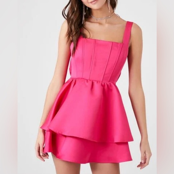 Bow back tiered mini dress nwot - Picture 2 of 5